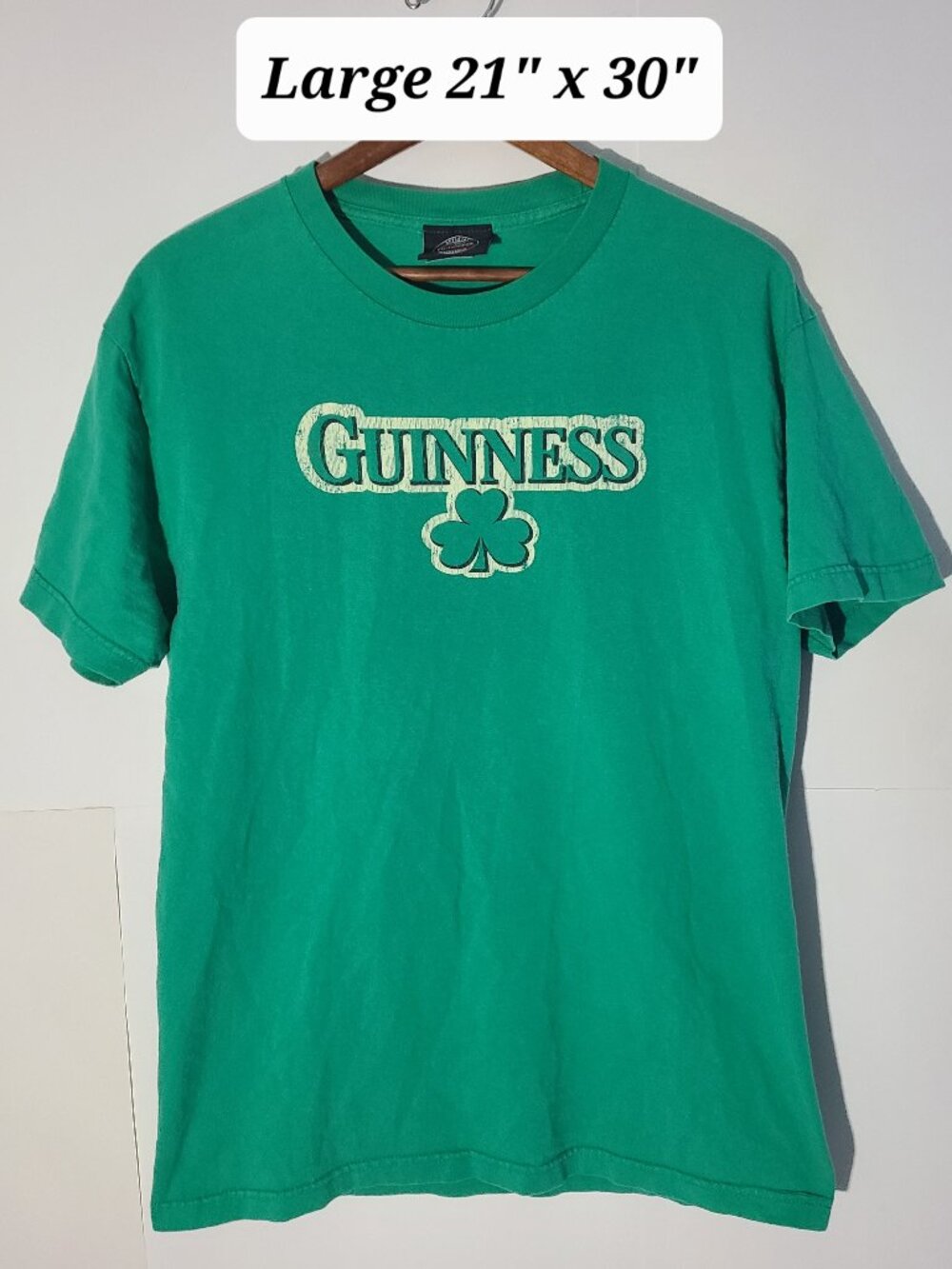 Guinness Shamrock Logo Men's Green Large T-Shirt Y2K Irish